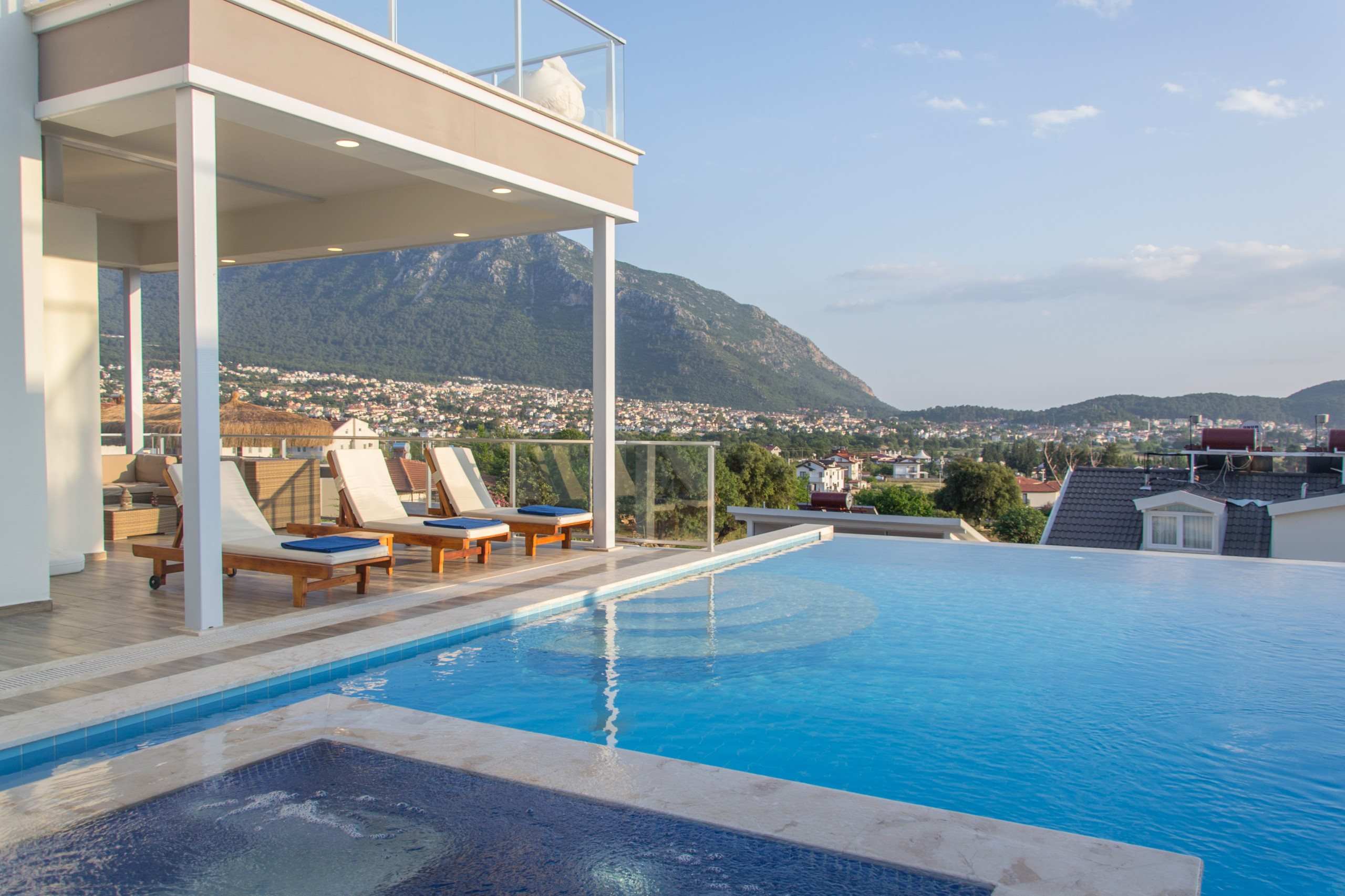 Exceptional 4-Bedroom Modern Villa with Breathtaking Views