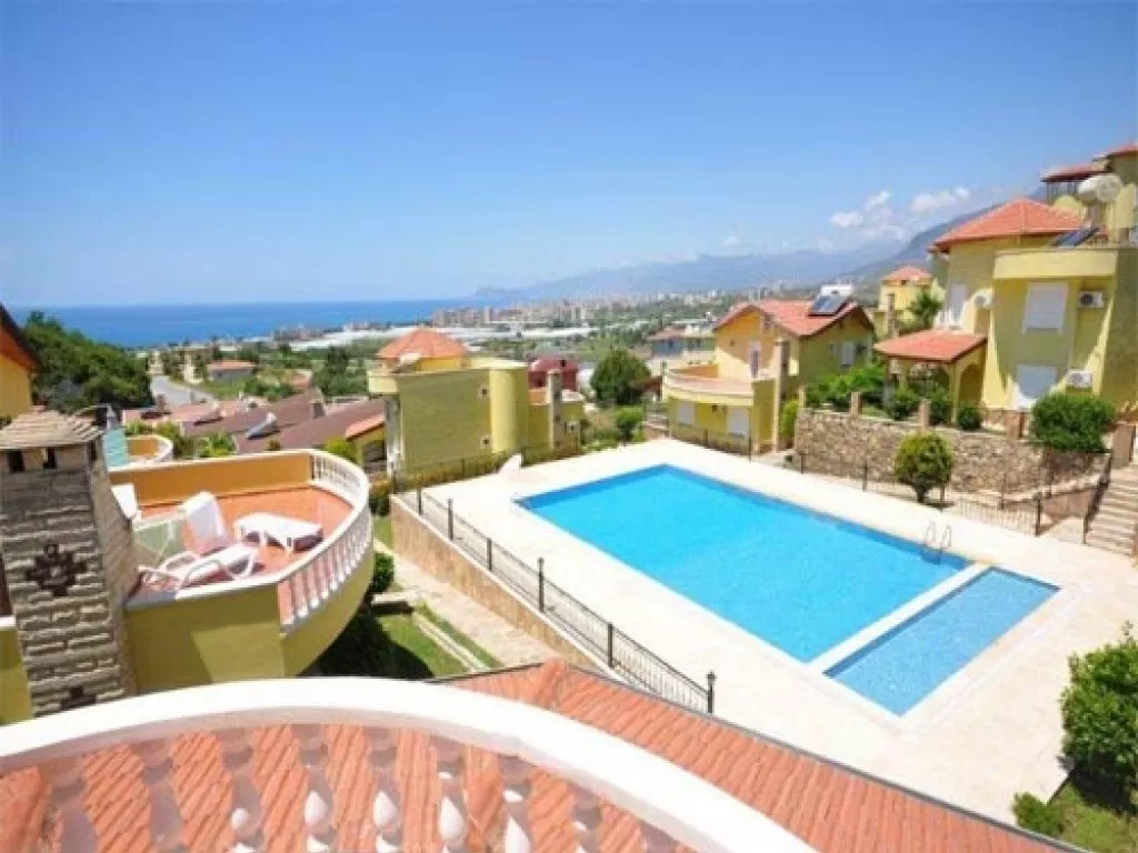 Furnished sea view villa in Alanya
