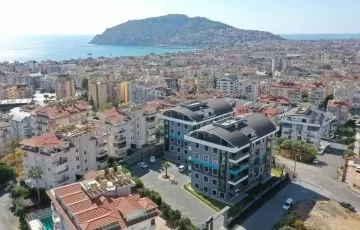 شقق واسعة في مشروع سكني جديد قرب البحر في الانيا