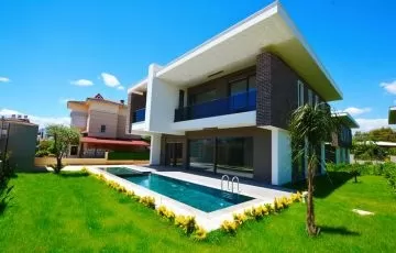 Spacious private villa for sale in Antalya Dosemealti