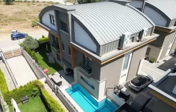 Antalya'da satılık lüks villa