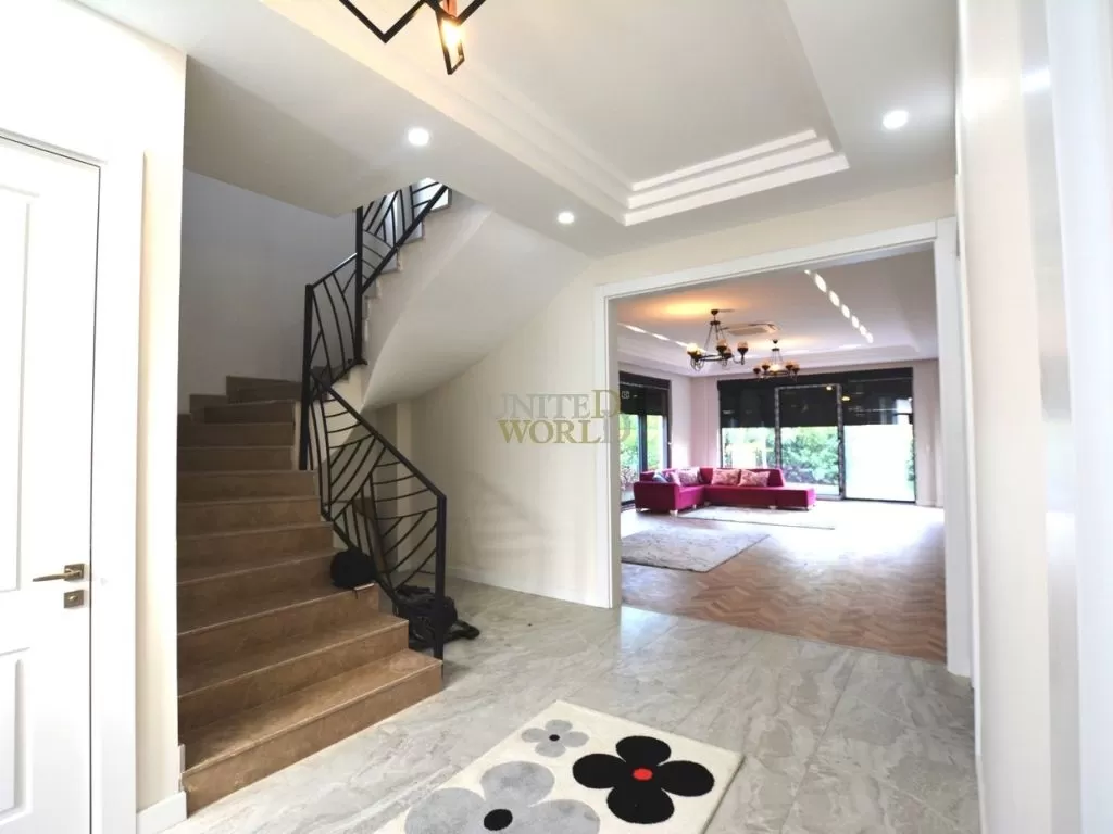 modern_villa_in_antalya_suitable_for_citizenship_(1).jpg