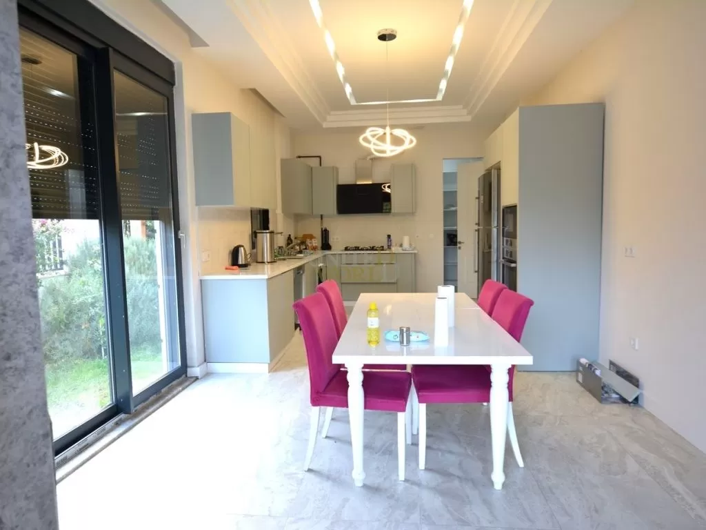 modern_villa_in_antalya_suitable_for_citizenship_(8).jpg