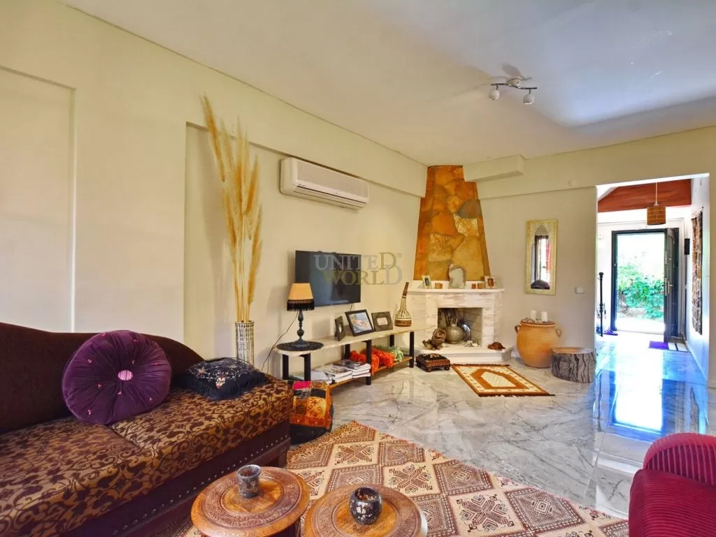 villa_in_kemer_for_sale_with_amazing_view_(1).jpg