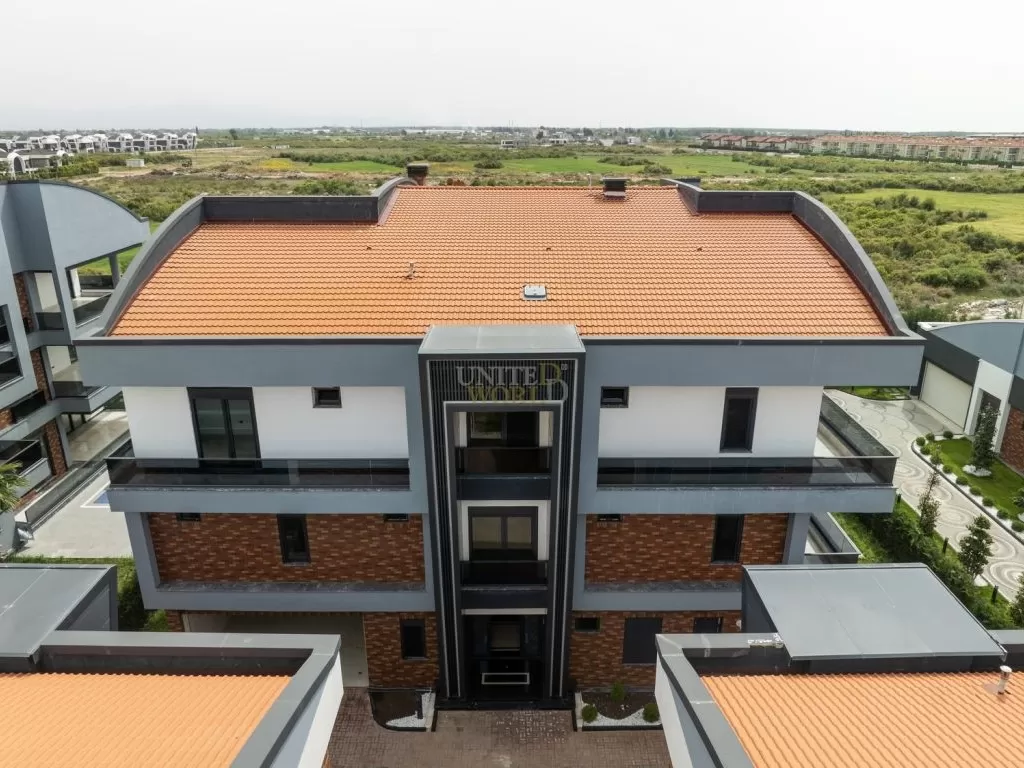 8-Bedroom Triplex Villa in Antalya Suitable for Citizenship