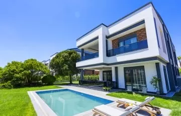 Роскошные виллы в Анталии недалеко от гор Торос