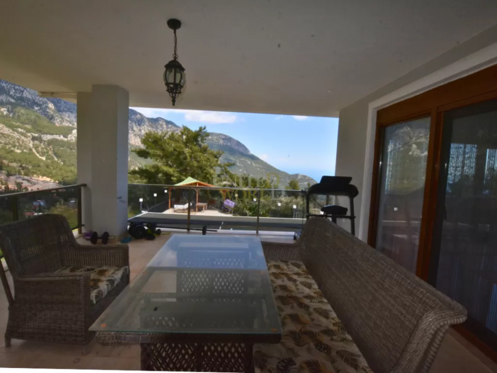 luxury_villa_for_sale_in_kemer_with_open_views_and_complete_privacy__(33).png
