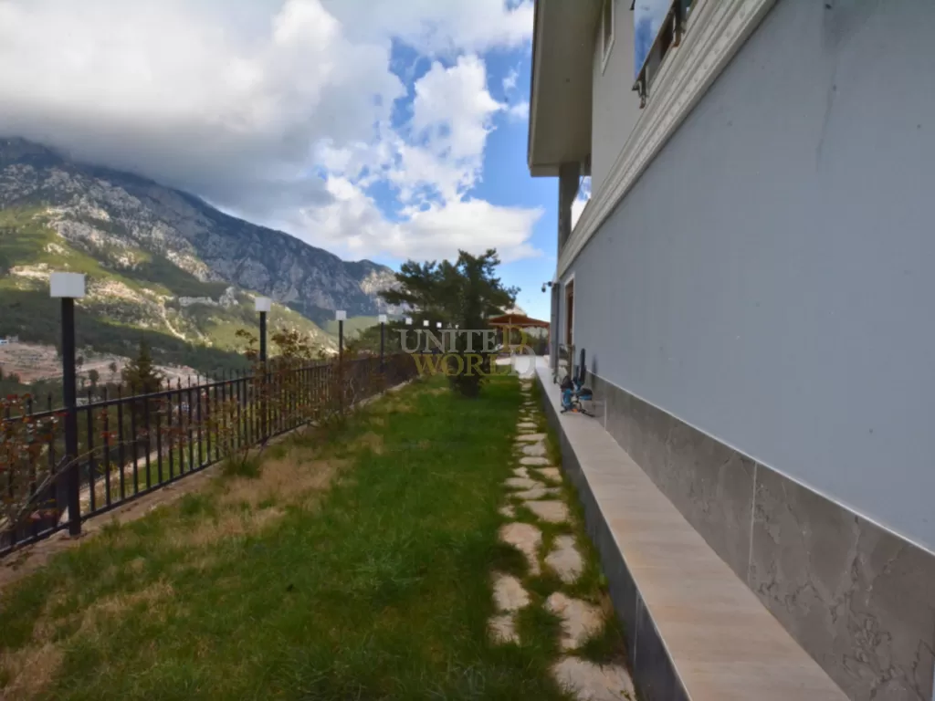 luxury_villa_for_sale_in_kemer_with_open_views_and_complete_privacy__(37).png