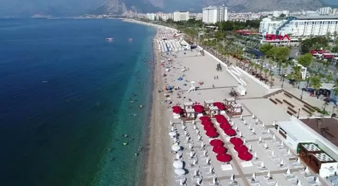 The tourist city of Antalya outperforms Istanbul