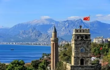 Türkiye’s Antalya hosts over 7M tourists in 7 months