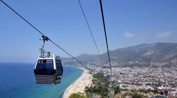 Enjoy a unique cable car journey in Alanya with a panoramic view