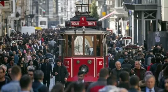 انتعاش السياحة في إسطنبول: فرصة ذهبية لمستثمري العقارات